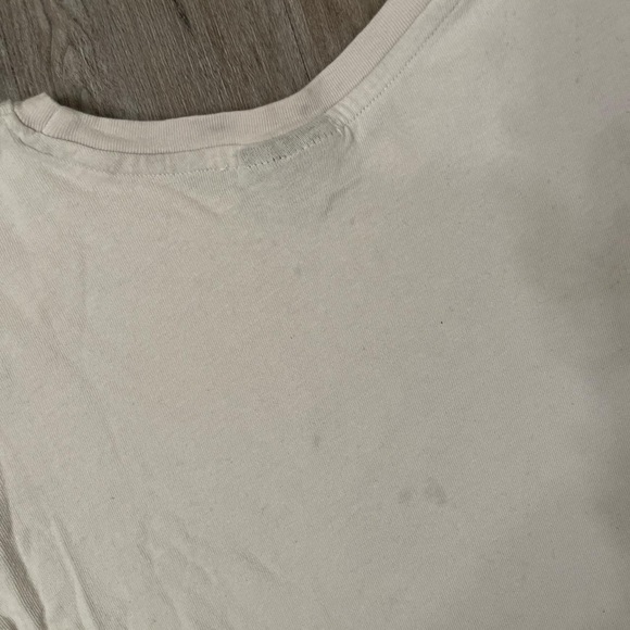 GUNS N ROSES Graphic Tee - Picture 2 of 2